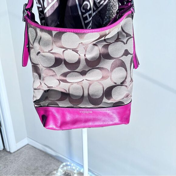 COACH Signature Tan And Pink Stripe Shoulder Bag Purse - Picture 1 of 16